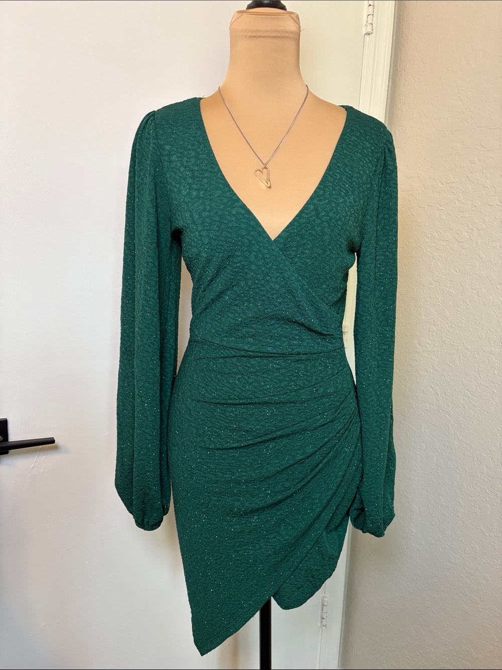 Windsor Dark Emerald  sparkle Wrap Mini Dress size medium stretch asymmetrical